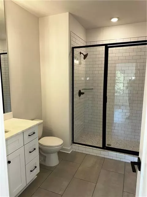 Bath - 2172 Avion Way #10, Chamblee, GA 30341 photo 5 of 10