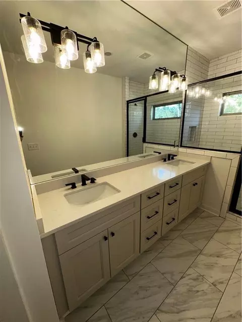Bath - 2172 Avion Way #10, Chamblee, GA 30341 photo 8 of 10