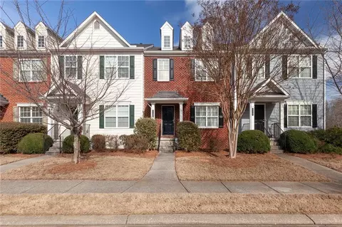 714 Breeze Ln, Woodstock, GA 30188