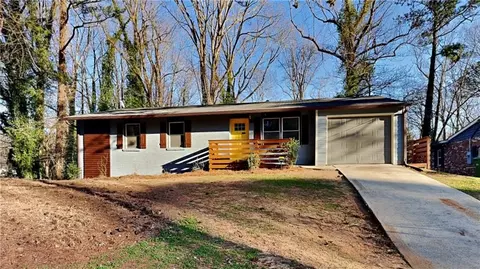 2952 W Peek Rd NW, Atlanta, GA 30318