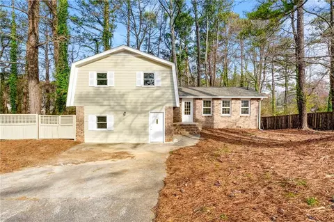 3495 Hill Dr, Duluth, GA 30096