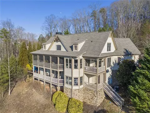 597 Teel Mountain Ln, Cleveland, GA 30528