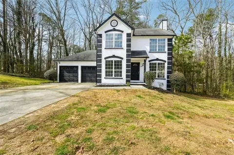 5247 Smokemont Dr, Stone Mountain, GA 30088