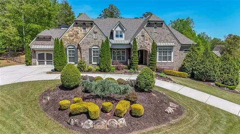 5904 Yoshino Cherry Ln, Braselton, GA 30517