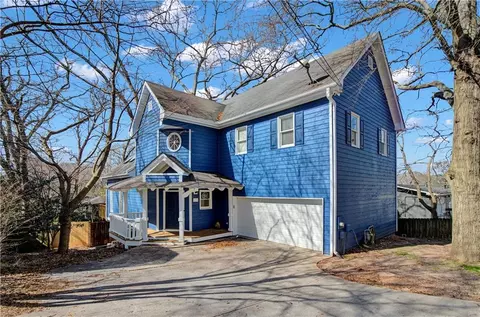 454 Hillcrest Ave NE, Atlanta, GA 30307