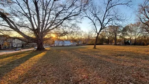 5717 Main St, Flowery Branch, GA 30542