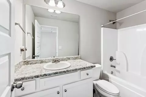 Bath - 2050 Waterside Ln, Bethlehem, GA 30620 photo 3 of 4