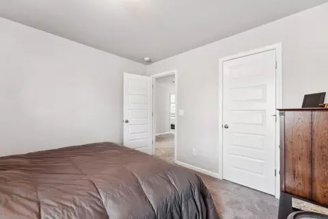Bedroom - 2050 Waterside Ln, Bethlehem, GA 30620 photo 4 of 5