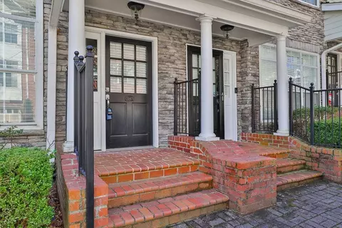 1143 Glenridge Pl, Sandy Springs, GA 30342