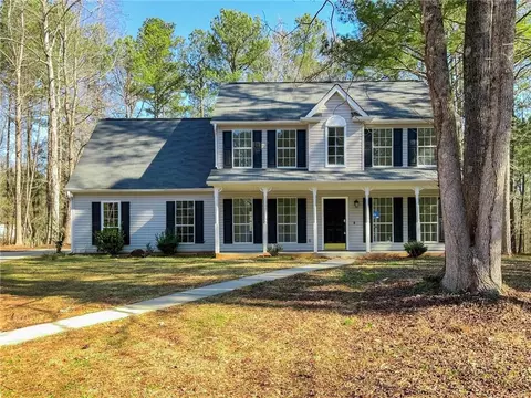 5 Henry Ln, Newnan, GA 30265