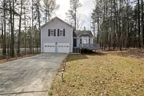 250 Mona Ct, Lawrenceville, GA 30044