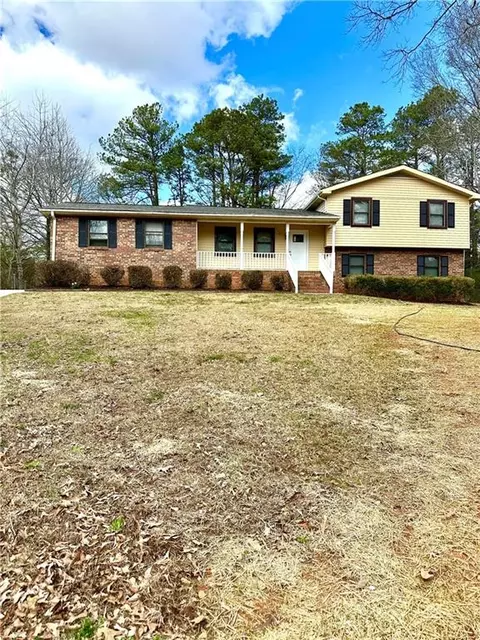 110 Carriage Cir, Stockbridge, GA 30281