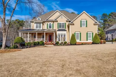 405 Winn Park Ct, Roswell, GA 30075