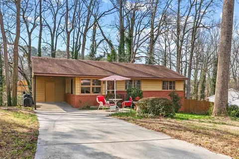 127 Long Dr SW, Marietta, GA 30060