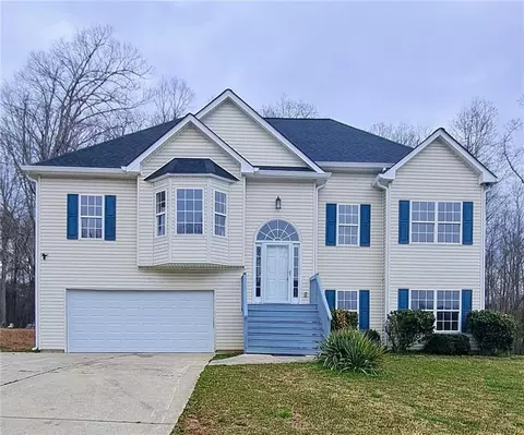 3343 E Vale Cir, Gainesville, GA 30507