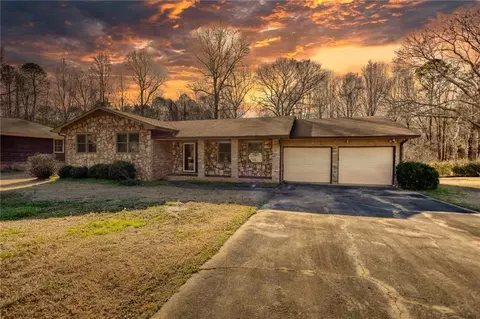 4417 Housworth Dr, Lithonia, GA 30038