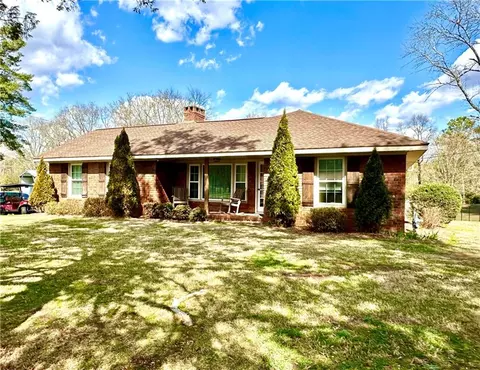 367 Riverbend Rd SW, Plainville, GA 30733