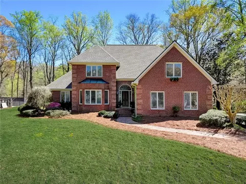 4550 Columns Dr, Marietta, GA 30067