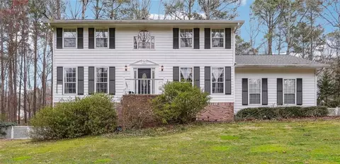 6816 Greenoak Dr, Douglasville, GA 30135
