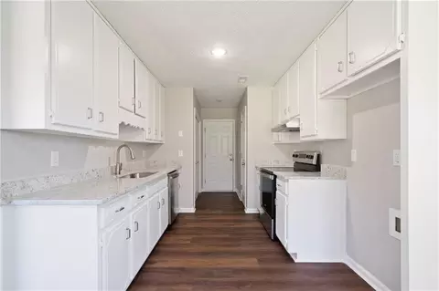 Kitchen - 30 Falcon Crest Dr, Covington, GA 30016 photo 2 of 5