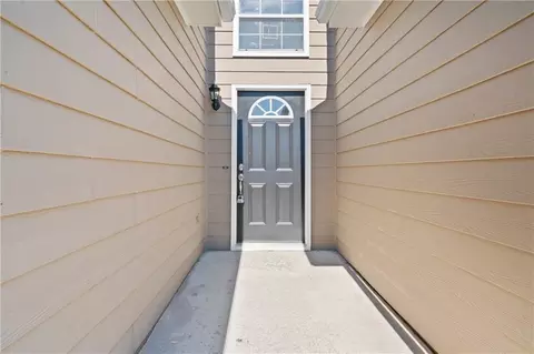 Exterior - 30 Falcon Crest Dr, Covington, GA 30016 photo 4 of 8