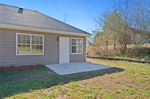 Exterior - 30 Falcon Crest Dr, Covington, GA 30016 photo 8 of 8