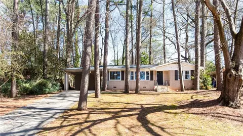 1581 Camelot Cir, Tucker, GA 30084