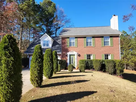 811 Madison View Ln, Lawrenceville, GA 30045