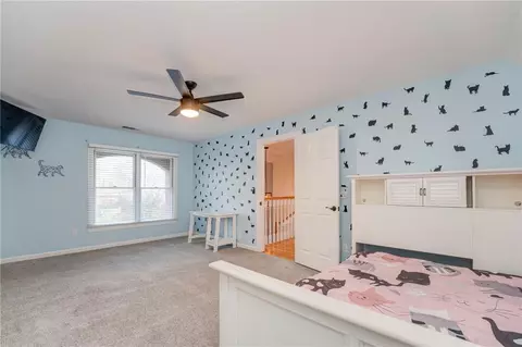 Bedroom - 102 Windsor Dr, Calhoun, GA 30701 photo 11 of 11