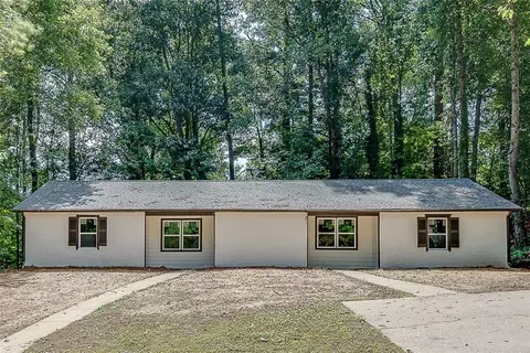 4110 Bowers Pointe Dr SW, Lilburn, GA 30047