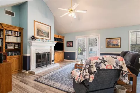 40 Chimney Ct, Covington, GA 30014 photo 4