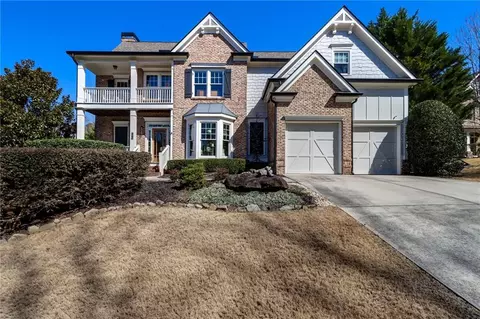 690 Big Bend Trl, Sugar Hill, GA 30518