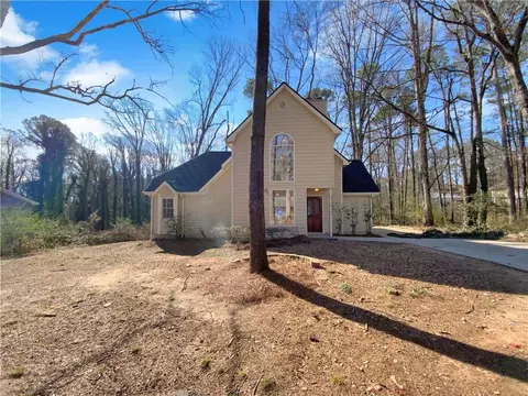 1857 Lake Chase Ln, Jonesboro, GA 30236