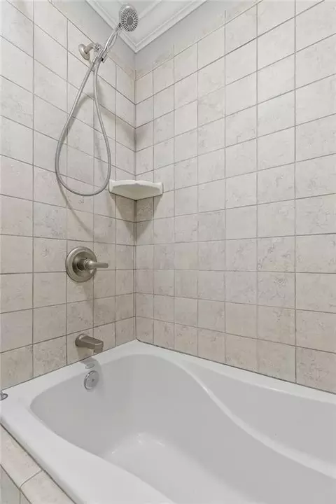 Bath - 281 Grey Feather Rd, Ringgold, GA 30736 photo 7 of 9