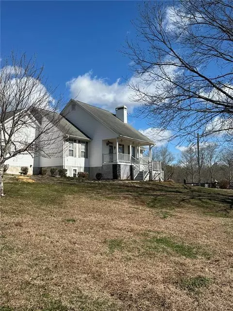 6352 Yellow Creek Rd, Murrayville, GA 30564