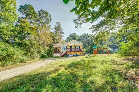 316 Eleanor Dr, Covington, GA 30016
