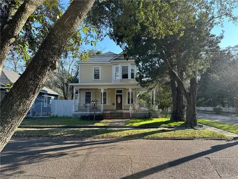 1419 Brown St, Mobile, AL 36604