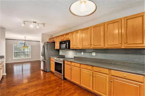 595 Thistlewood Dr, Talmo, GA 30575 photo 7