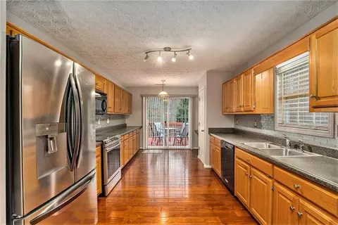 595 Thistlewood Dr, Talmo, GA 30575 photo 5
