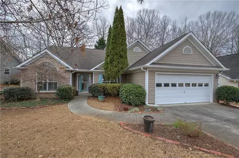 4010 Mcpherson Dr, Acworth, GA 30101