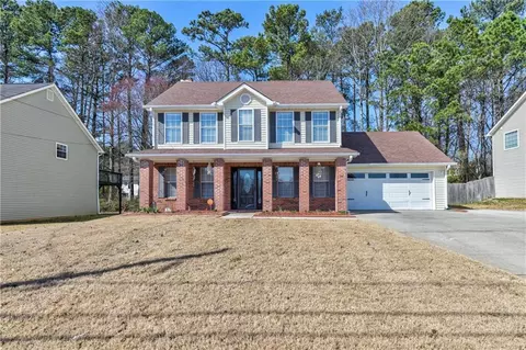5795 Pecan Grv, Ellenwood, GA 30294