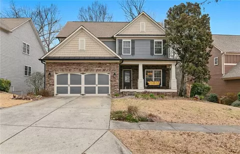 7912 Keepsake Ln, Flowery Branch, GA 30542