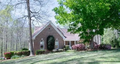 4160 Runnymede Dr SW, Lilburn, GA 30047