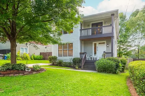 972 Carr St NW, Atlanta, GA 30318