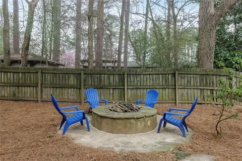 Exterior - 3833 Longview Dr, Chamblee, GA 30341 photo 6 of 8