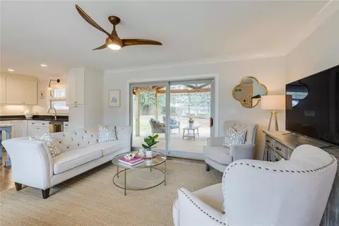Living - 3833 Longview Dr, Chamblee, GA 30341 photo 1 of 4