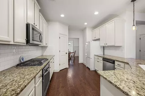 4057 Windsor Trl, Gainesville, GA 30506 photo 12