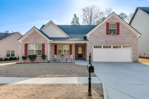 5660 Crest Hill Dr, Buford, GA 30518