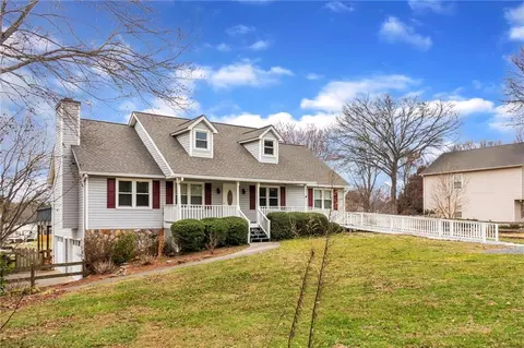 25 Bobwhite Trl, Canton, GA 30115