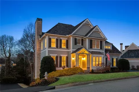 86 Stonehaven Dr, Dawsonville, GA 30534